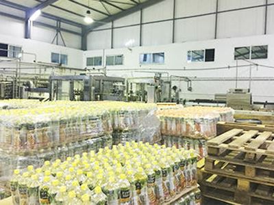 خط المشروبات الغازية 10000BPH في مصنع عملينا في الجزائر